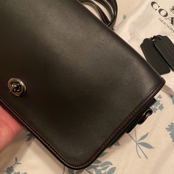 Coach Turn lock crossbody - Picture 3 of 16